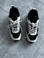 Sneaker Schuhe Nordrhein-Westfalen - Hückelhoven Vorschau