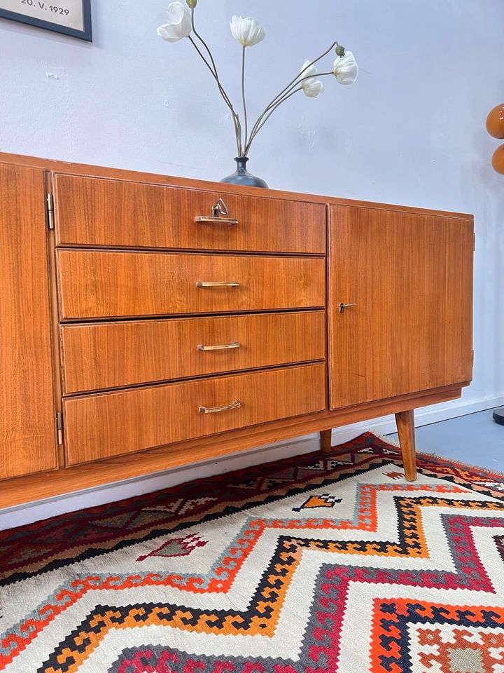 Vintage Sideboard 240cm Nussbaum Mid Century Vintage Anrichte in Hamburg