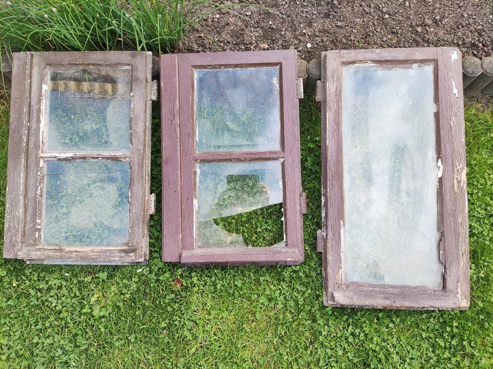alte Holzfenster mit Einfachverglasung in Werneuchen