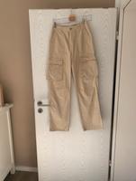 Cargohose Damenhose von Bershka 36 Hessen - Ahnatal Vorschau