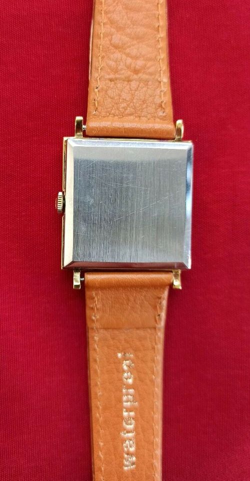 Tissot Stylist Armbanduhr Handaufzug golden tetra/quadrat 2,7 cm in Freiburg im Breisgau