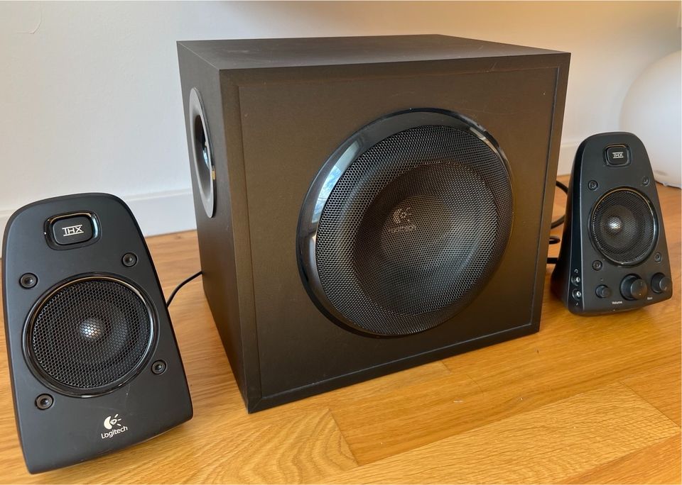 Logitech Z623 Lautsprechersystem inkl. Subwoofer 400W in Berlin