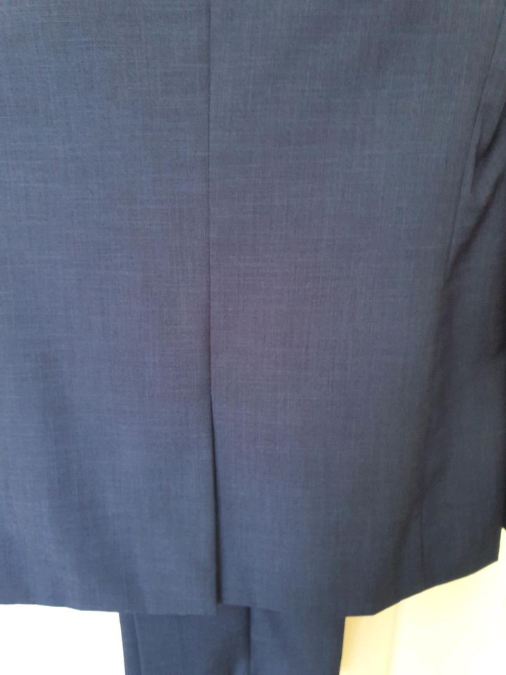 Anzug Jungen königsblau Größe 176 in Ilsede