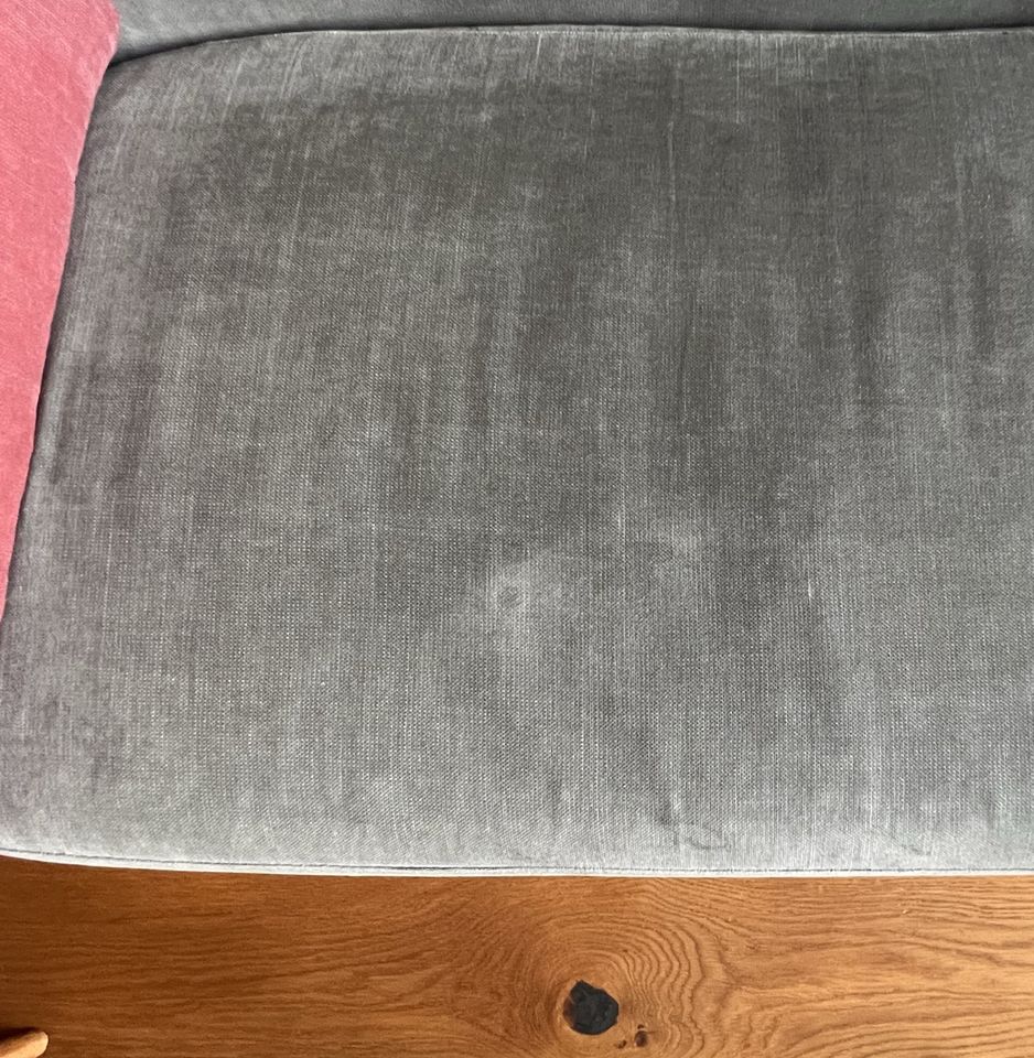 Hochwertiges 3-Sitzer Sofa im skandinavischen Stil (NP 1500€) in Düsseldorf