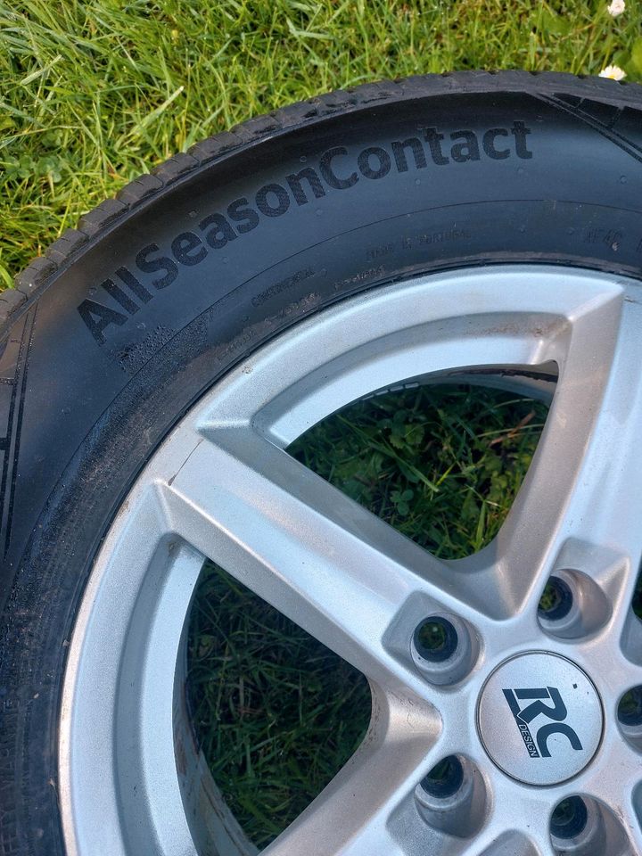 Continental Allwetterreifen 235/60R16 neuwertig in St. Wendel