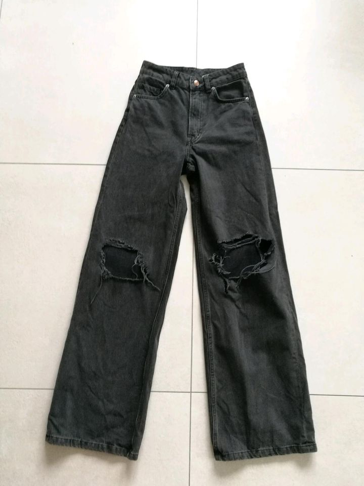 Jeans, H&M, Gr.34, schwarz, wie neu in Netzschkau