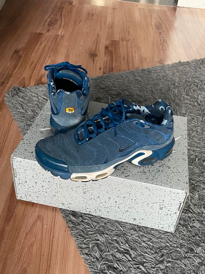 Nike Air Max TN Tuned 1 42,5 in Solingen
