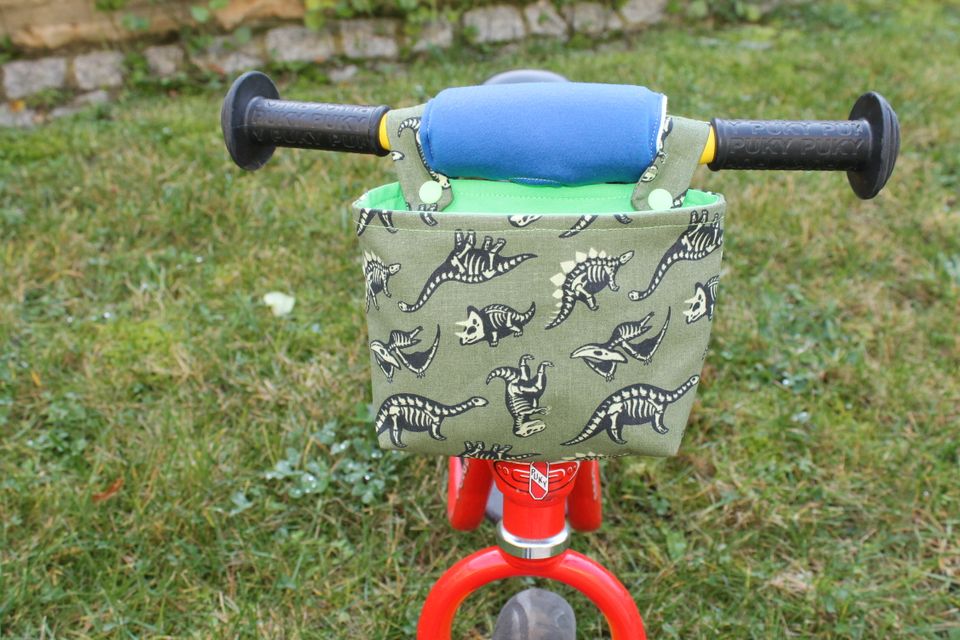 Lenkertasche für Laufrad / Kinderrad / Roller "Dino grün" in Berlin