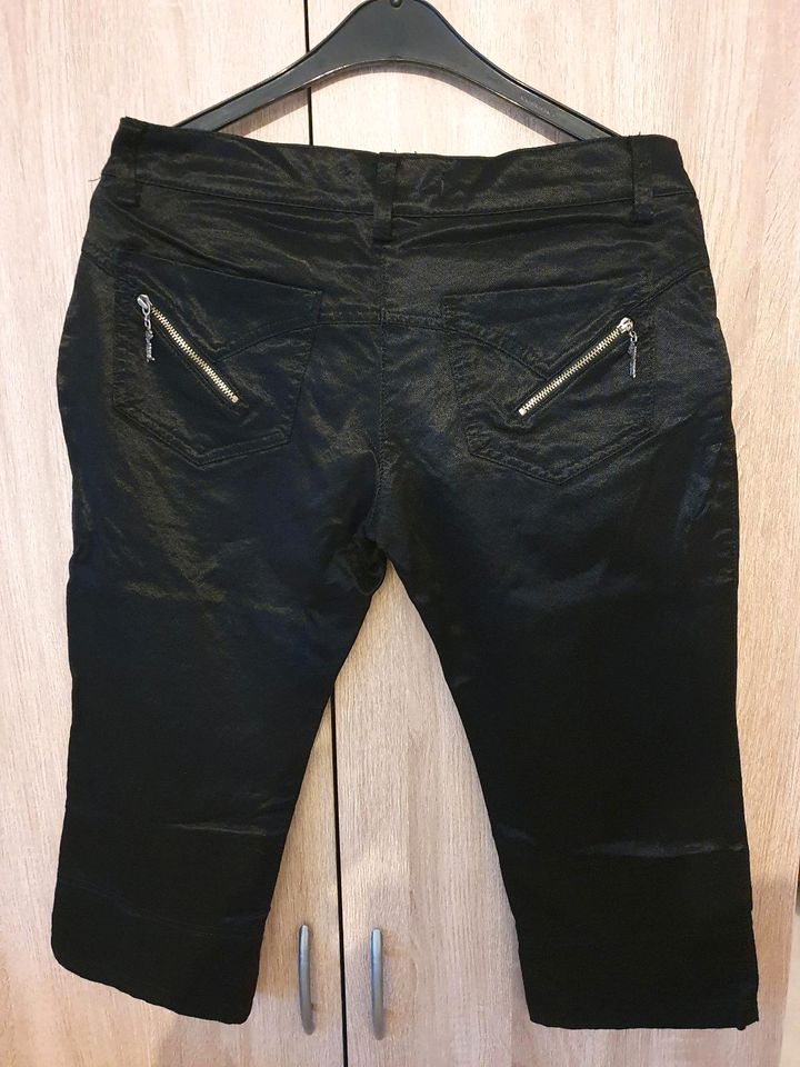 Schicke elegante 3/4 Hose, Größe 38, Schwarz in Kirchdorf a.d.Amper