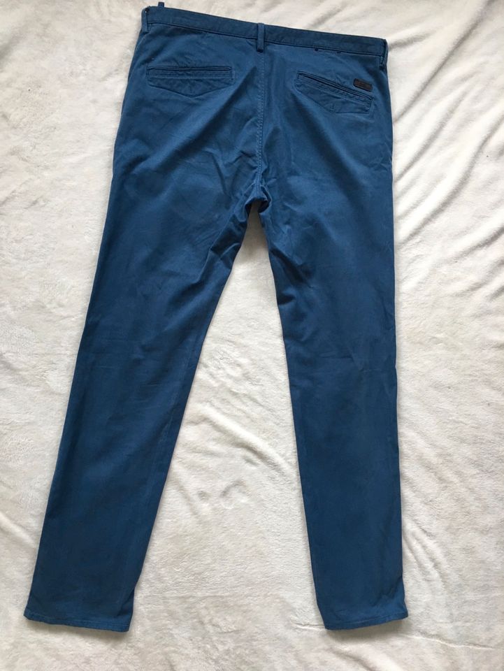 Herrenhose „Hugo Boss“ Größe 50 in Munster