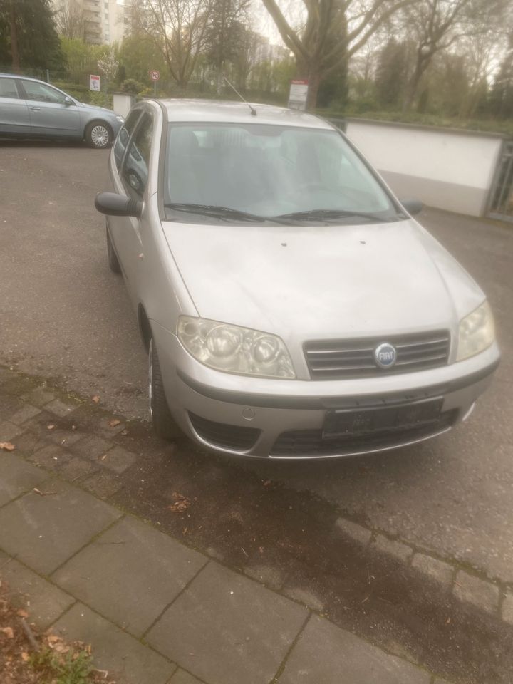 Fiat Punto 188 in Köln