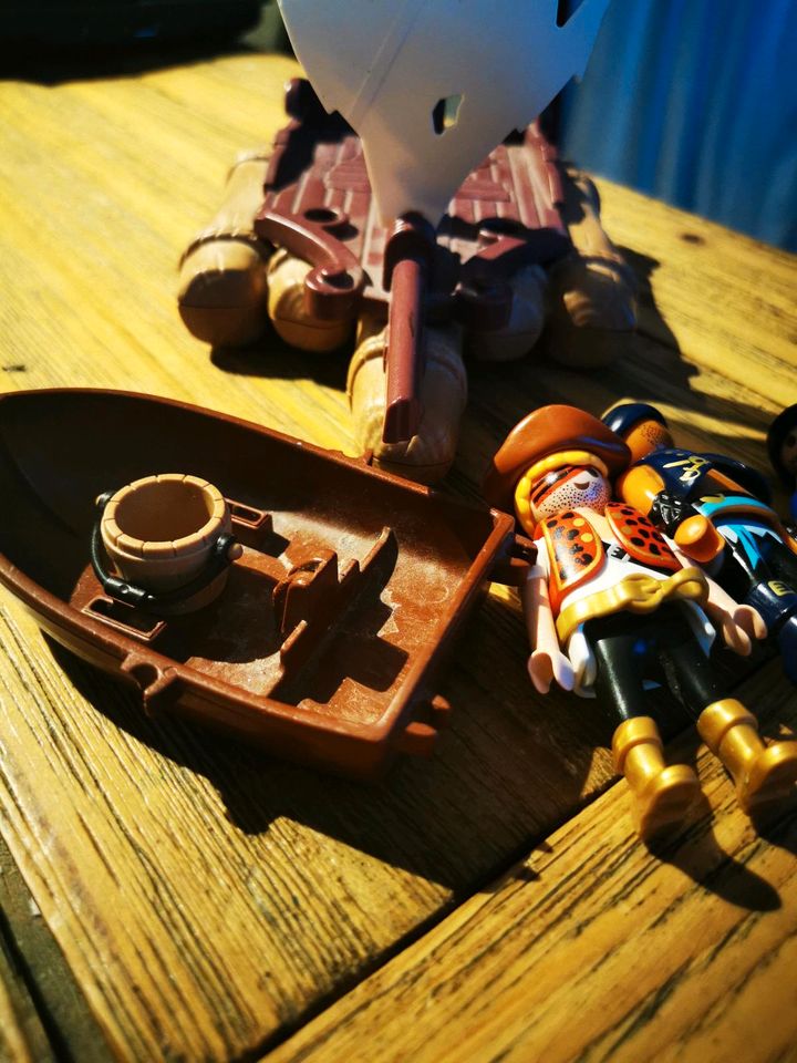 Playmobil Piraten Konvolut Segel Floß Boot in Rottenburg a.d.Laaber