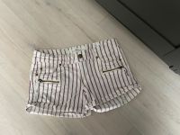 H&M Shorts weiß blau rot gestreift XS / 34 Nordrhein-Westfalen - Geseke Vorschau