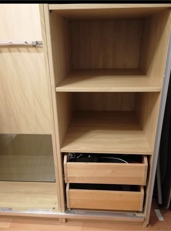 IKEA Pax Kleiderschrank B250xH236xT60 mit Schiebetüren in Berlin