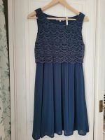 Blaues Kleid mit Strick S schick Abendkleid Abiballkleid Abiball Nordrhein-Westfalen - Gütersloh Vorschau