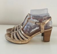 Gabor Sandalen Gr. 38,5 5,5 Sandaletten Leder Gold Beige Nordrhein-Westfalen - Dörentrup Vorschau