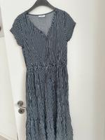 gestreiftes langes Kleid Hessen - Erlensee Vorschau
