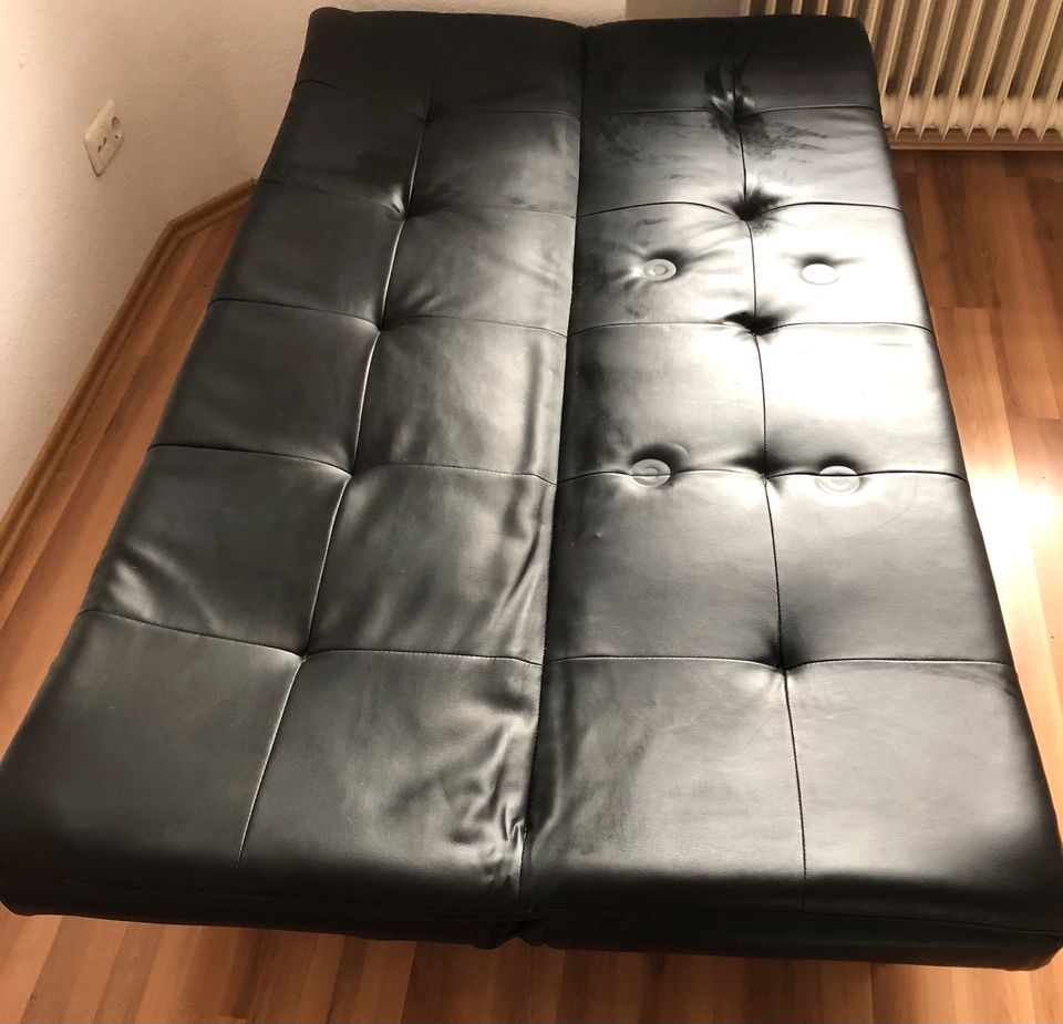 Schöne Couch-Schlafcouch zu verkaufen in Bochum