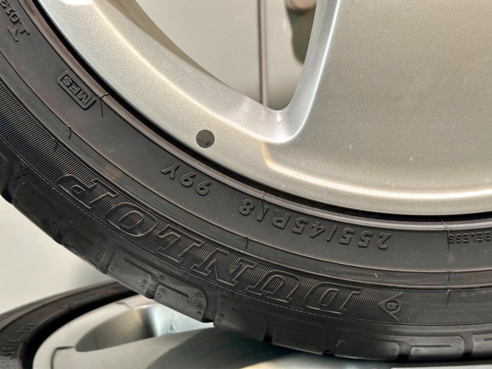 Mercedes Benz Alufelgen 8,5Jx18 5x112 255/45R18 Dunlop Reifen in Ettenheim