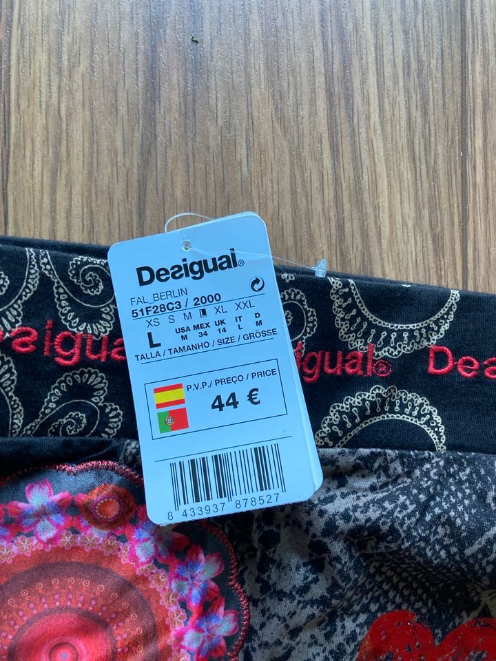 Desigual Rock schick schimmerndes rot gold NEU in Ratingen