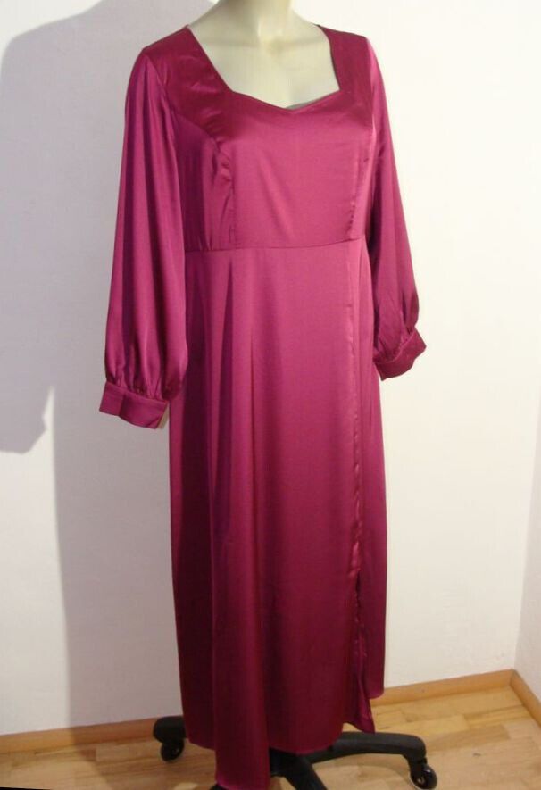 Glanz Abendkleid Flieder farben Größe 50 / 3 XL langes Kleid in Leipheim
