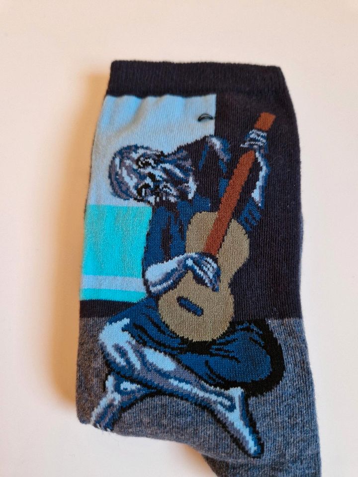 Socken - Picasso - Der alte Gitarrenspieler - Größe 37-43 in Frankfurt am Main