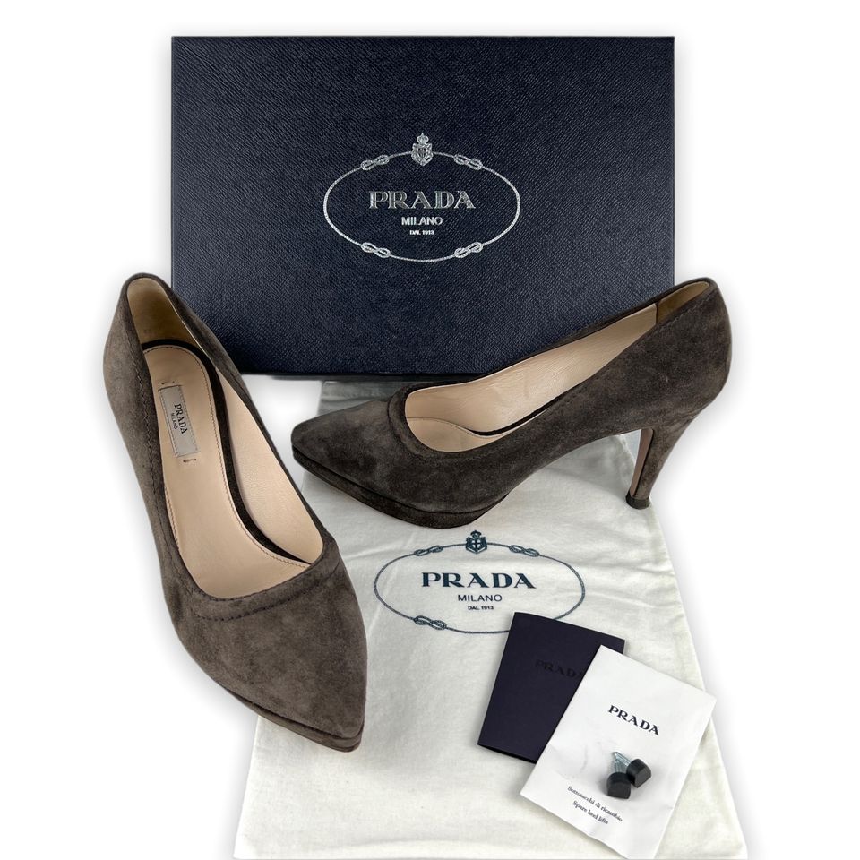 nieKeshop Prada Pumps 38 Velours Leder Plateau Suede Wildleder in Olpe