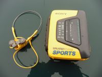 Sony Sports Stereo Walkman Model: WM-BF59 aus 80er Jahren Vintage Nordrhein-Westfalen - Kirchlengern Vorschau