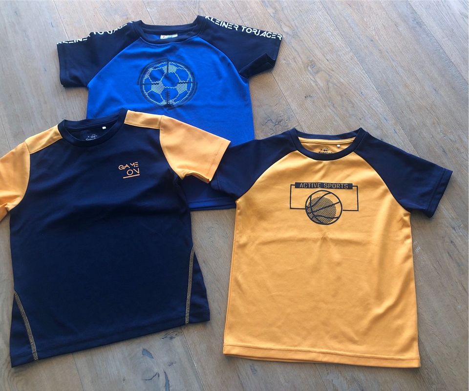 Topolino Sport-Shirts (Gr. 110) in Wassenberg