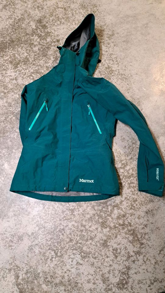 Damen Hardshell Jacke Goretex mit Schneefang Marmot in Kißlegg