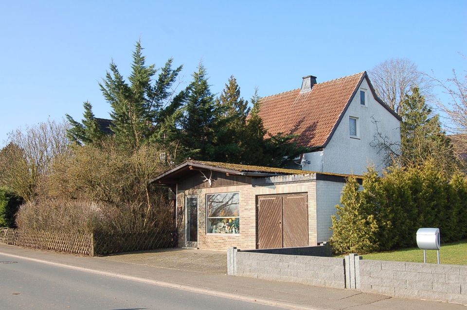 Günstiges Einfamilienhaus wartet auf neuen Glanz ! in Marsberg