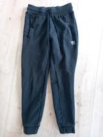 Adidas Jogginghose Sport Hobby Freizeit Größe 34 Damen Mädchen Hessen - Schauenburg Vorschau