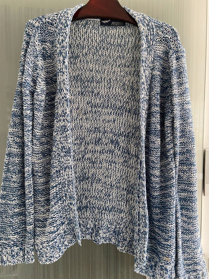 Süße Strickjacke Arizona Gr. 36/38 in Brühl