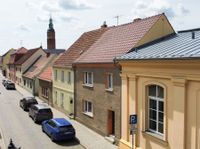 Großzügig leben in zentraler Lage - gepflegtes Reihenhaus mit viel Nebengelass im Herzen von Luckau. Brandenburg - Luckau Vorschau