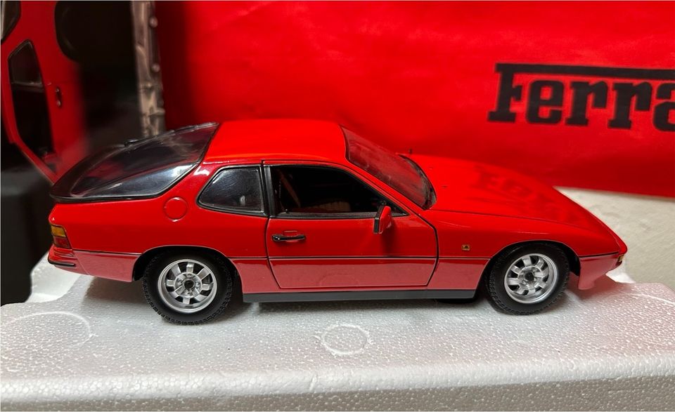 Minichamps 1985 Porsche 924 Modellauto 1:18 in Nürnberg (Mittelfr)