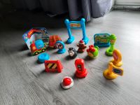 VTech Tut Tut Weihnachswagen mit Anhänger und Zubehör Nordrhein-Westfalen - Gelsenkirchen Vorschau