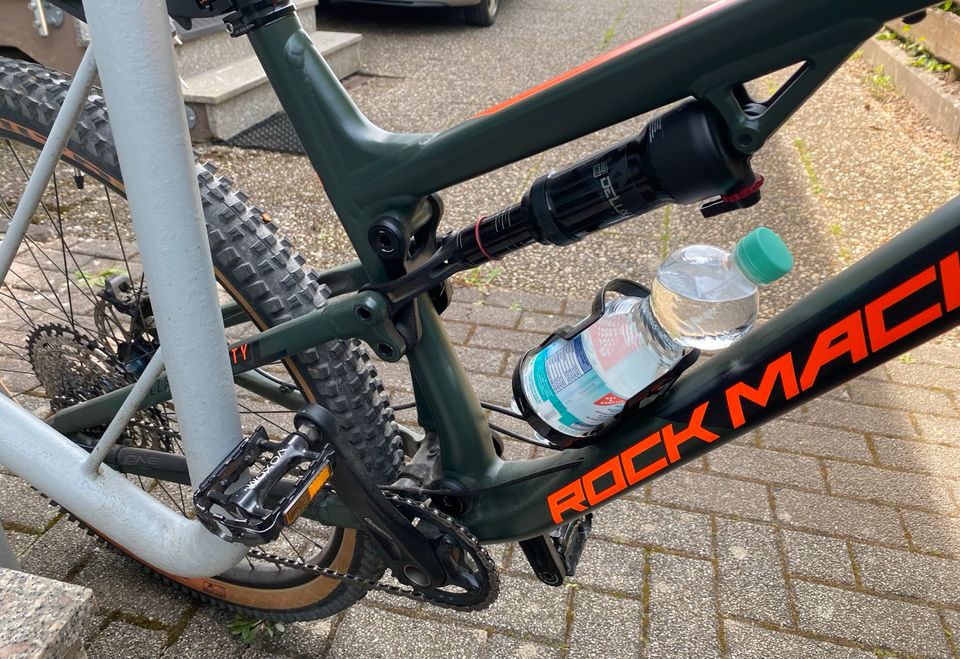 Mountainbike mit Vollfederung Marke Rockmachine in Top Zustand! in Bensheim