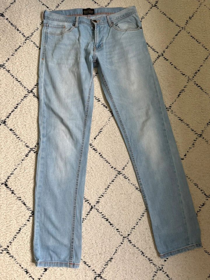 Hellblaue Jeans von Zara, Gr. 40 / 31 in Panketal