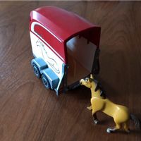 Playmobil Pferdeanhänger mit Pferd Berlin - Wilmersdorf Vorschau