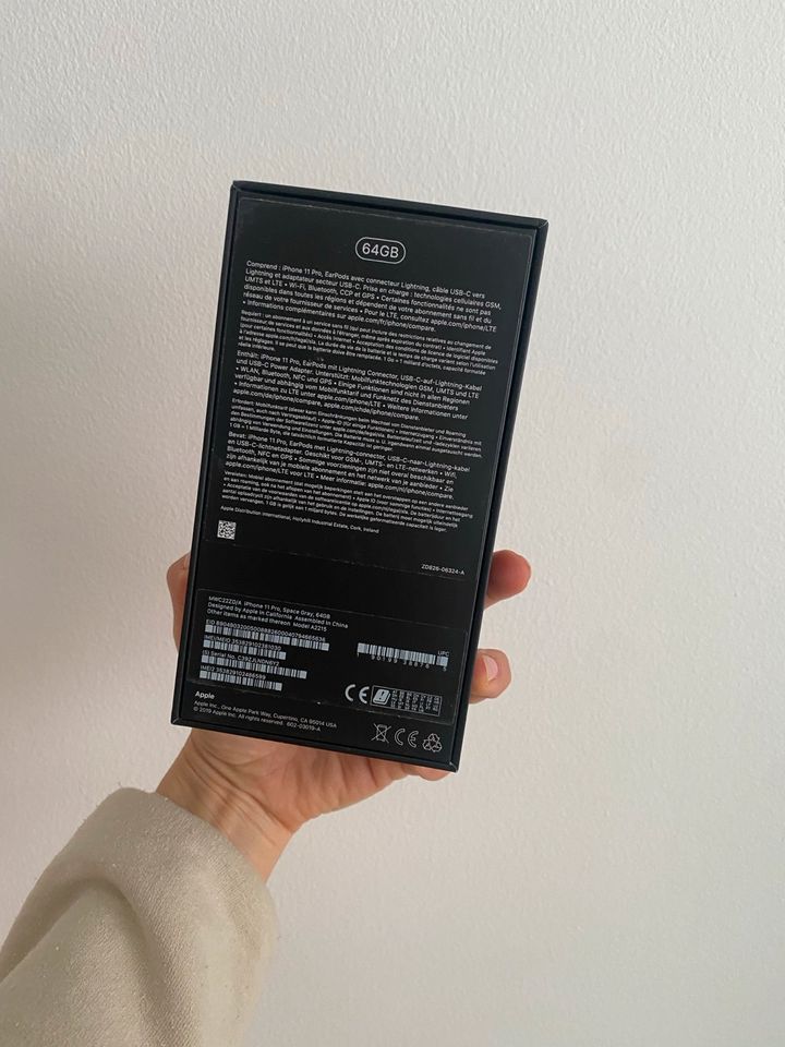iPhone 11 Pro 64GB Verpackung / Packaging in München