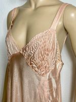 ➡️ VINTAGE NYLON NACHTHEMD NEGLIGEE L seidenglatt bodenlang gold Berlin - Schöneberg Vorschau