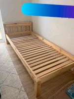 Bett Kiefer Massiv 90x200 wie neu Kinderbett Berlin - Spandau Vorschau