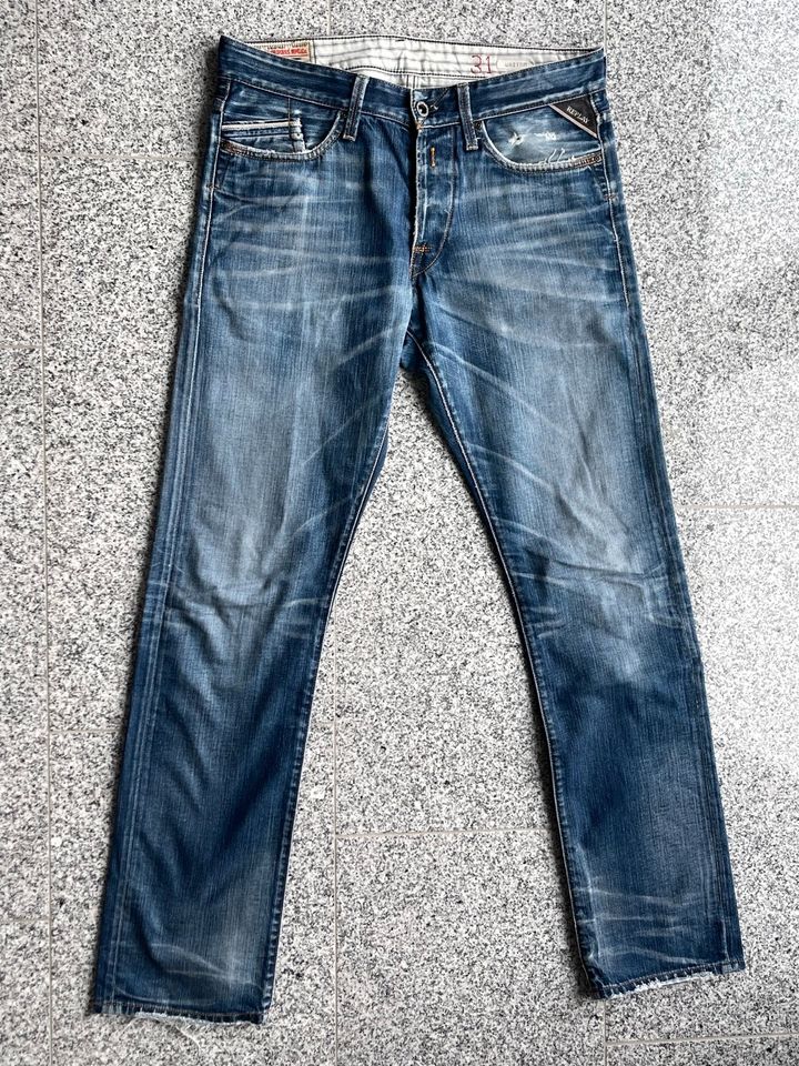 REPLAY Jeans Herren WAITOM ** W31 L32 in Backnang
