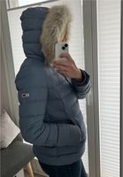 Tommy Hilfiger Daunenjacke Gr. L *neuwertig* Düsseldorf - Oberkassel Vorschau