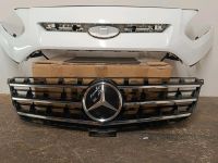 Mercedes ML W164 Grill Kühlergrill A1648880411 Nordrhein-Westfalen - Recklinghausen Vorschau