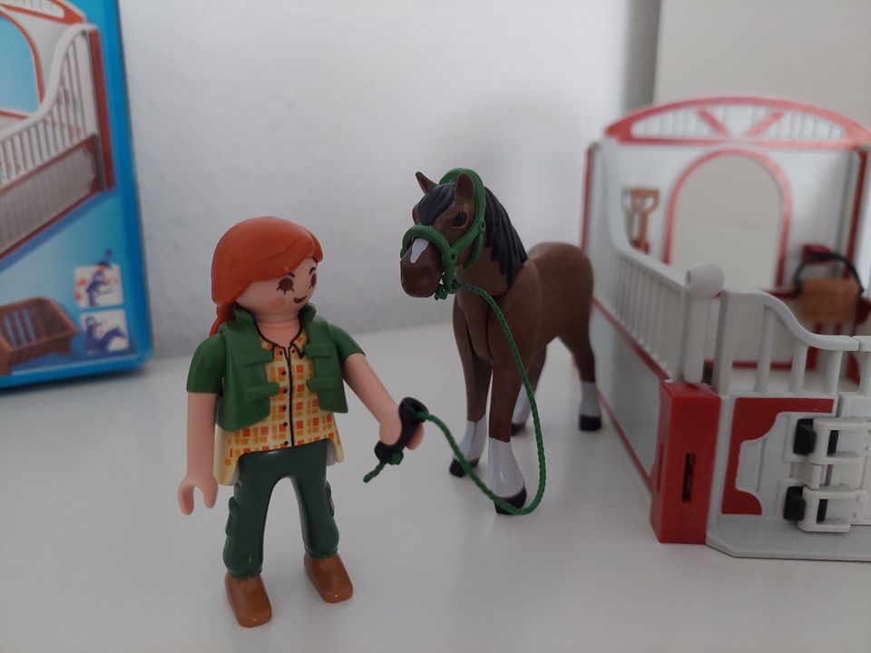 Playmobi 5107 Knabstrupper + 5108 Shire Horse inkl. Pferdeboxen in Ahaus