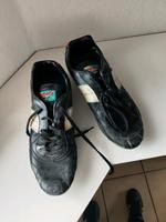 Fußball-Schuhe Victory Nostalgie 90er 43 Sachsen - Markkleeberg Vorschau