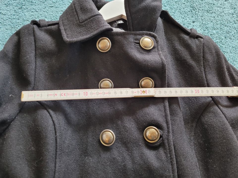 Mantel von H&M in 36 getragen in Brunsbuettel