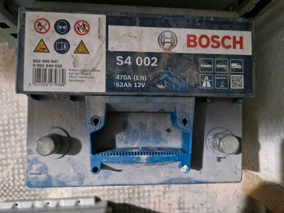 KFZ Auto Batterien 44 50 52 54 60 62 64 70 74Ah Montage möglich in Trossingen