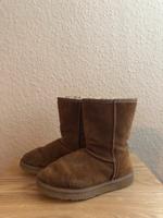 Kuschelige Bench Boots Leder Braun Größe 37/38 UGG Style Niedersachsen - Hildesheim Vorschau